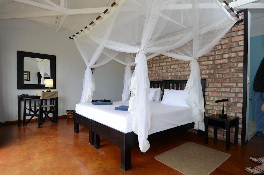 Gondwana Etosha Safari Lodge Okaukuejo Buitenkant foto