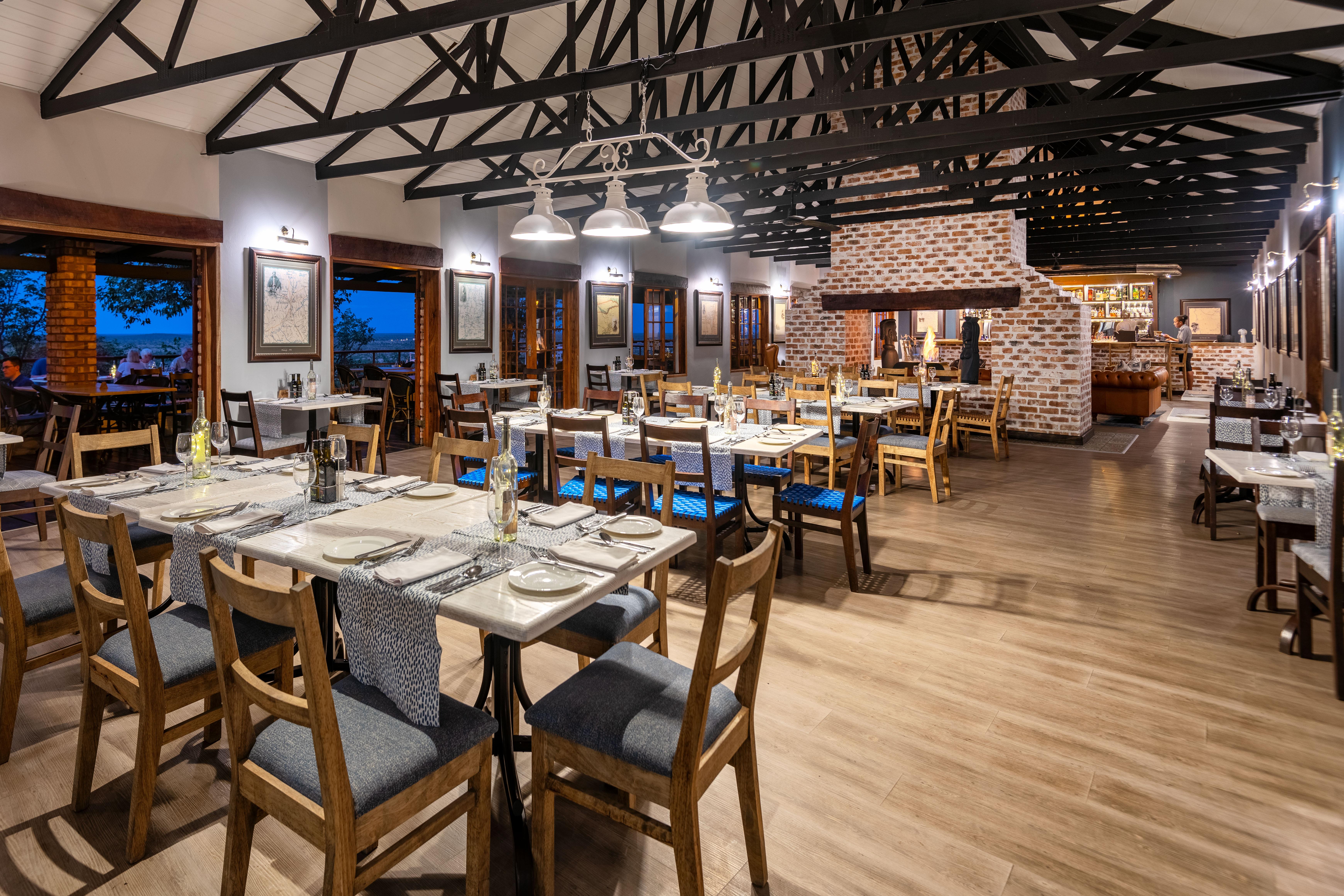 Gondwana Etosha Safari Lodge Okaukuejo Buitenkant foto