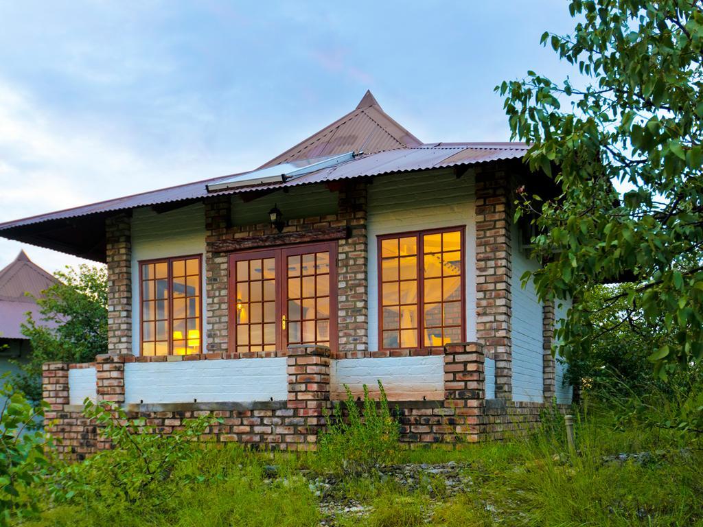 Gondwana Etosha Safari Lodge Okaukuejo Kamer foto