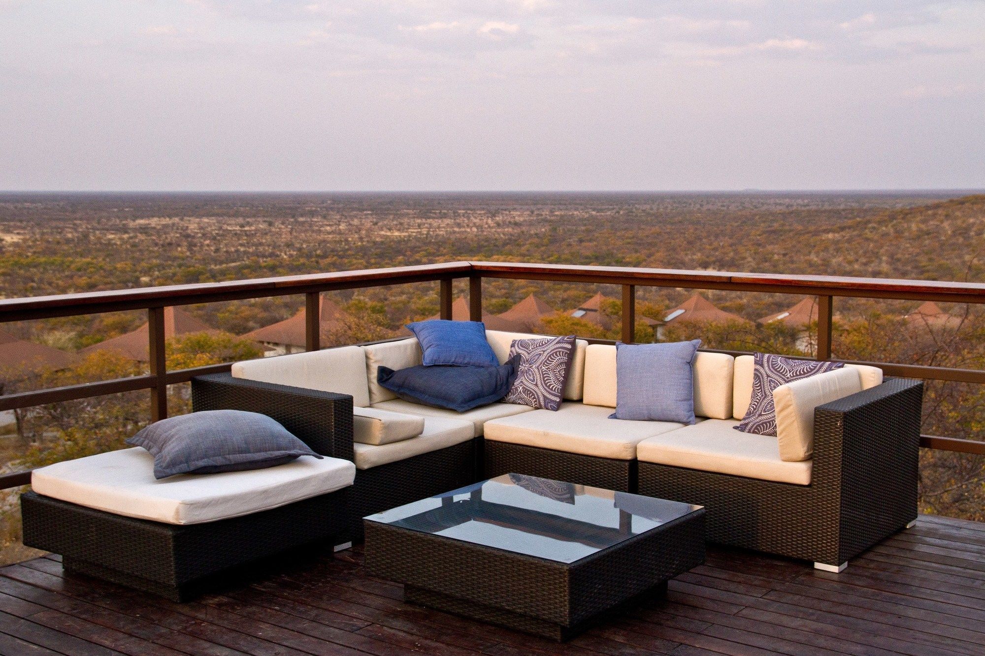 Gondwana Etosha Safari Lodge Okaukuejo Buitenkant foto