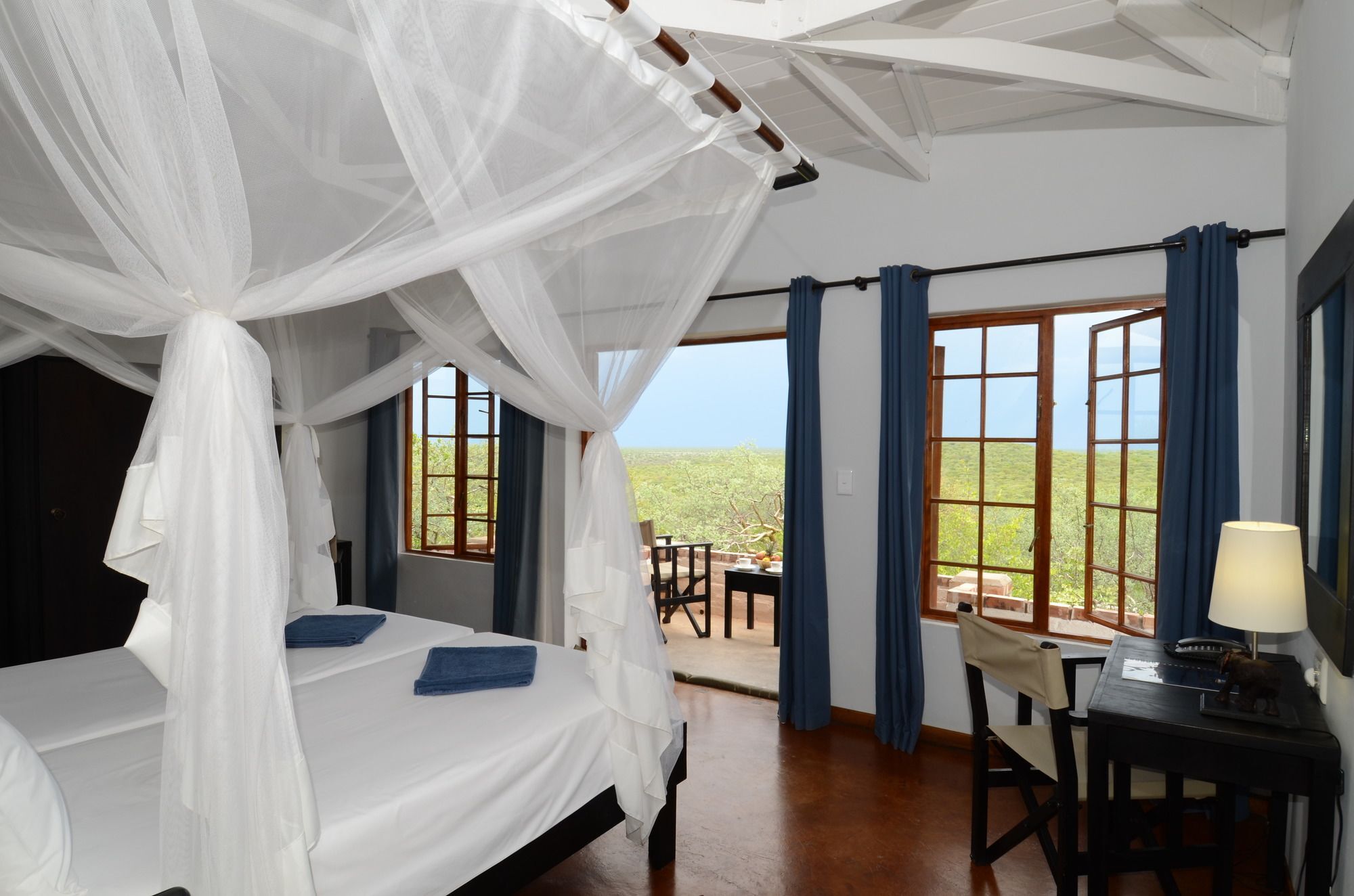 Gondwana Etosha Safari Lodge Okaukuejo Buitenkant foto