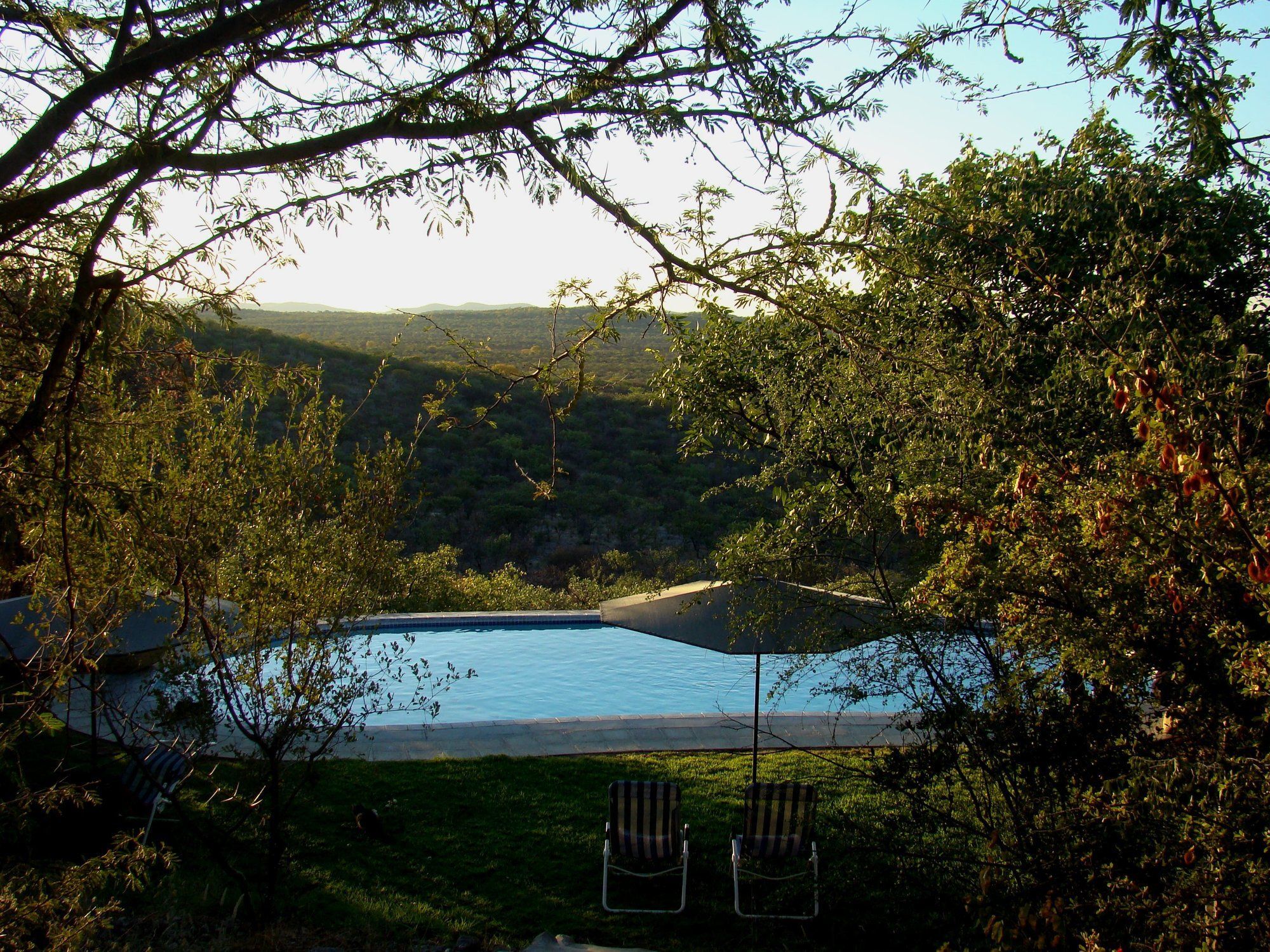 Gondwana Etosha Safari Lodge Okaukuejo Buitenkant foto
