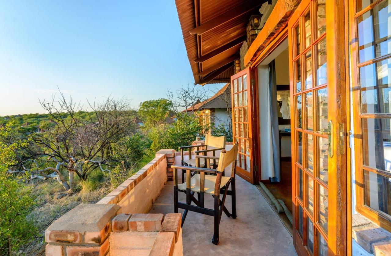 Gondwana Etosha Safari Lodge Okaukuejo Buitenkant foto